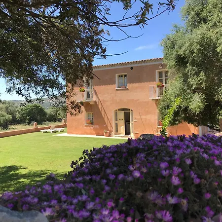 Monti Di Jogliu Deluxe Bed & Breakfast